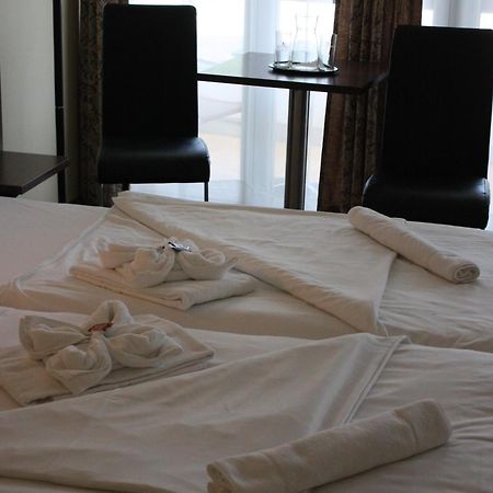 Parkhotel ไอเซนชตัดท์ ภายนอก รูปภาพ